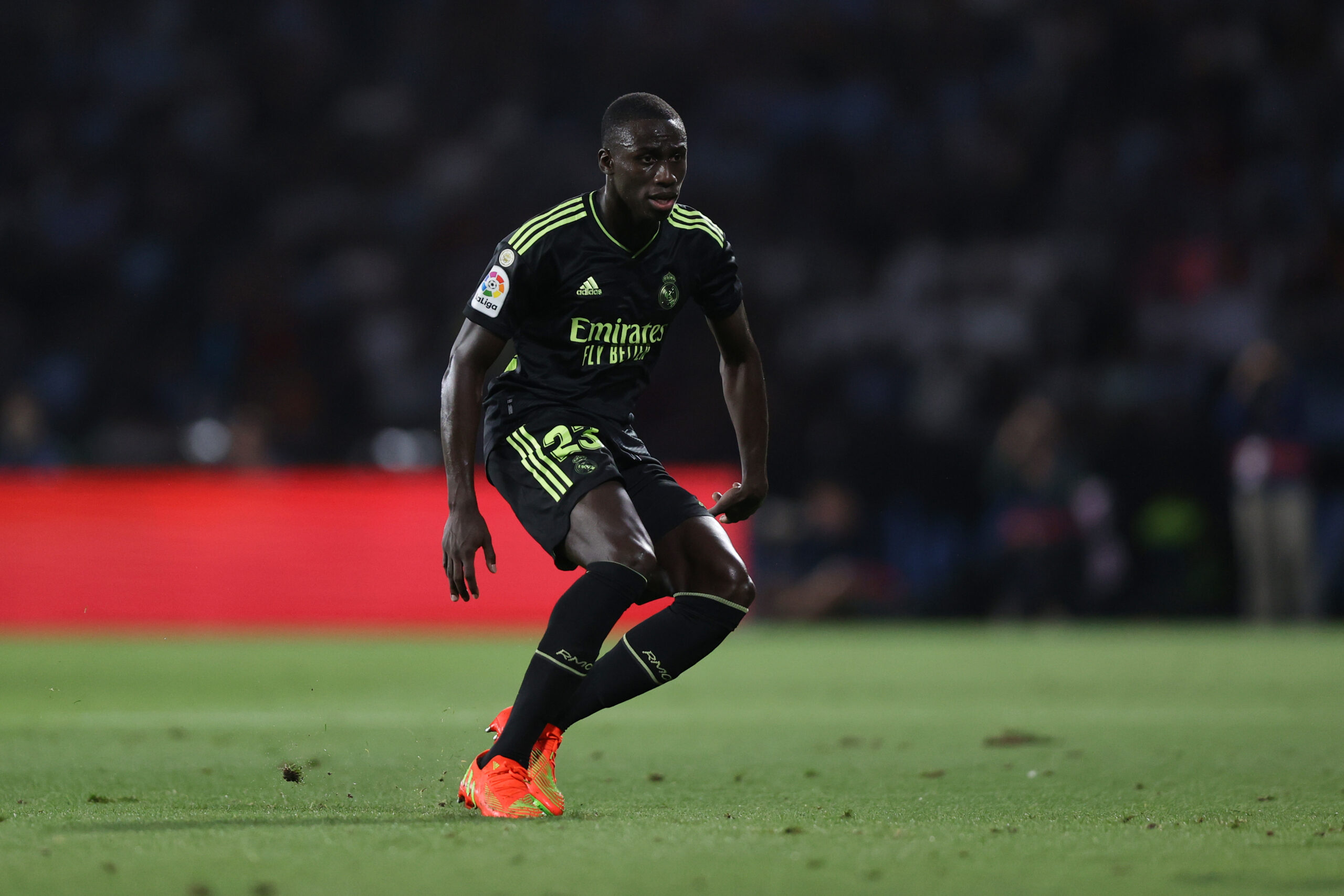 Ferland Mendy está más que molesto con su situación en Real Madrid. Foto: Getty Images.