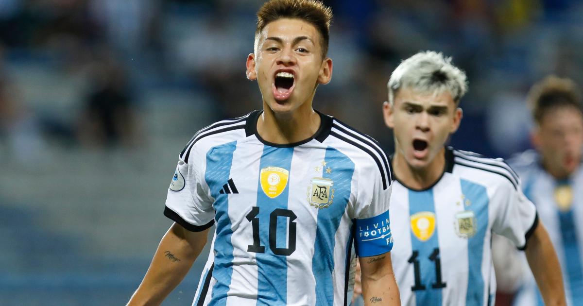 Echeverri, la joya que quiere Real Madrid que brilla con Argentina en el sudamericano sub-17. Foto: Getty Images.