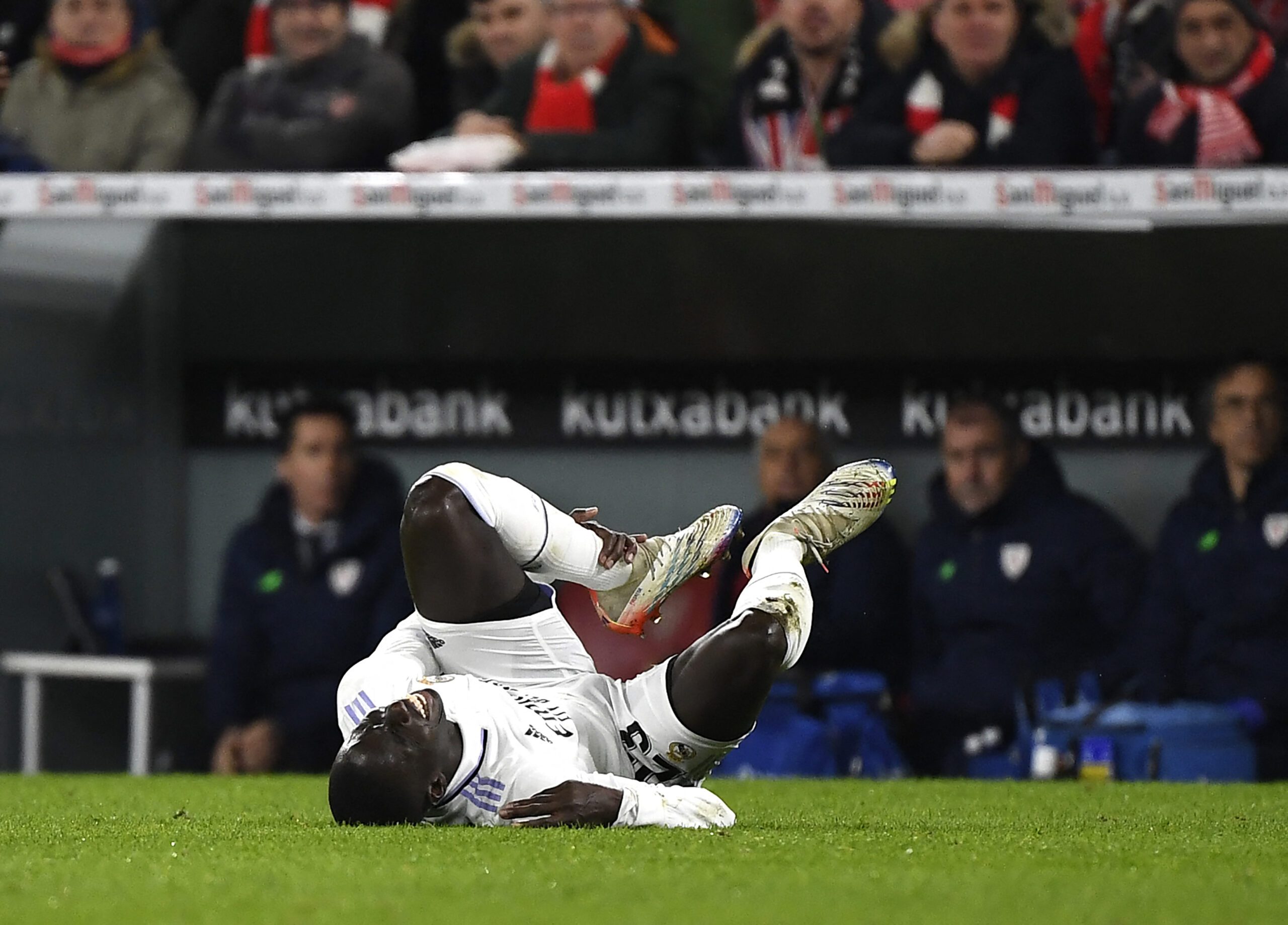 Ferland Mendy estará fuera por seis semanas en Madrid. Foto: Getty Images.