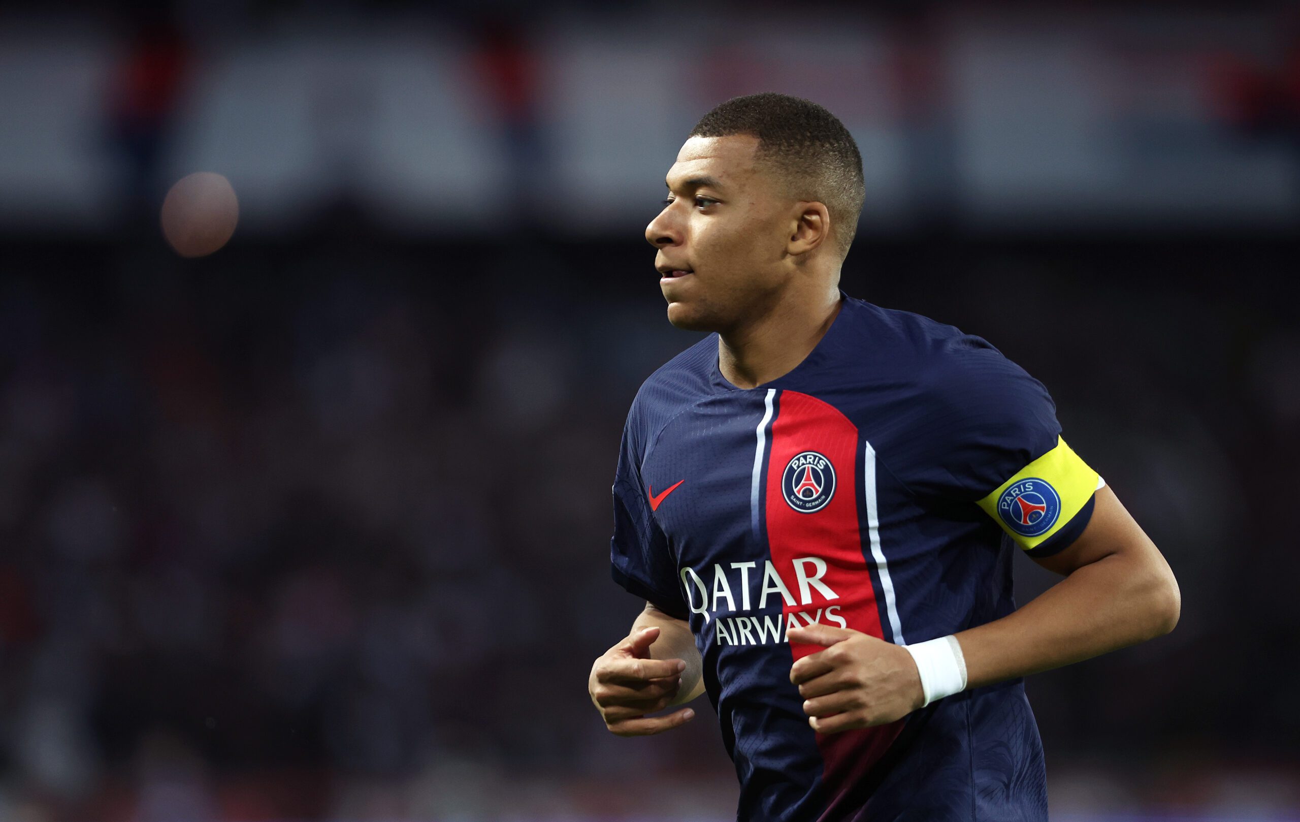 Mbappé y una nueva promesa a PSG. Foto: Getty Images.