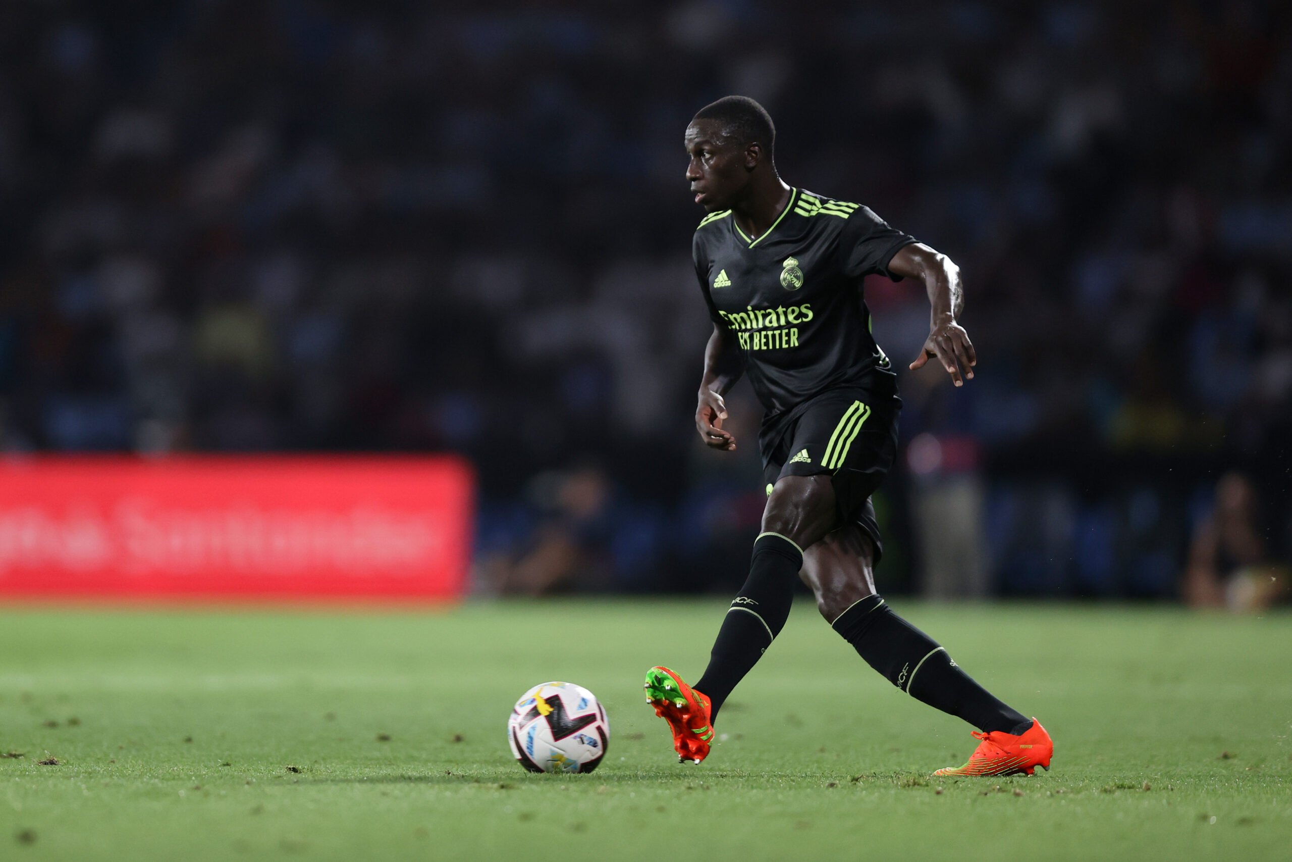 Mendy y una nueva lesión. Foto: Getty Images.
