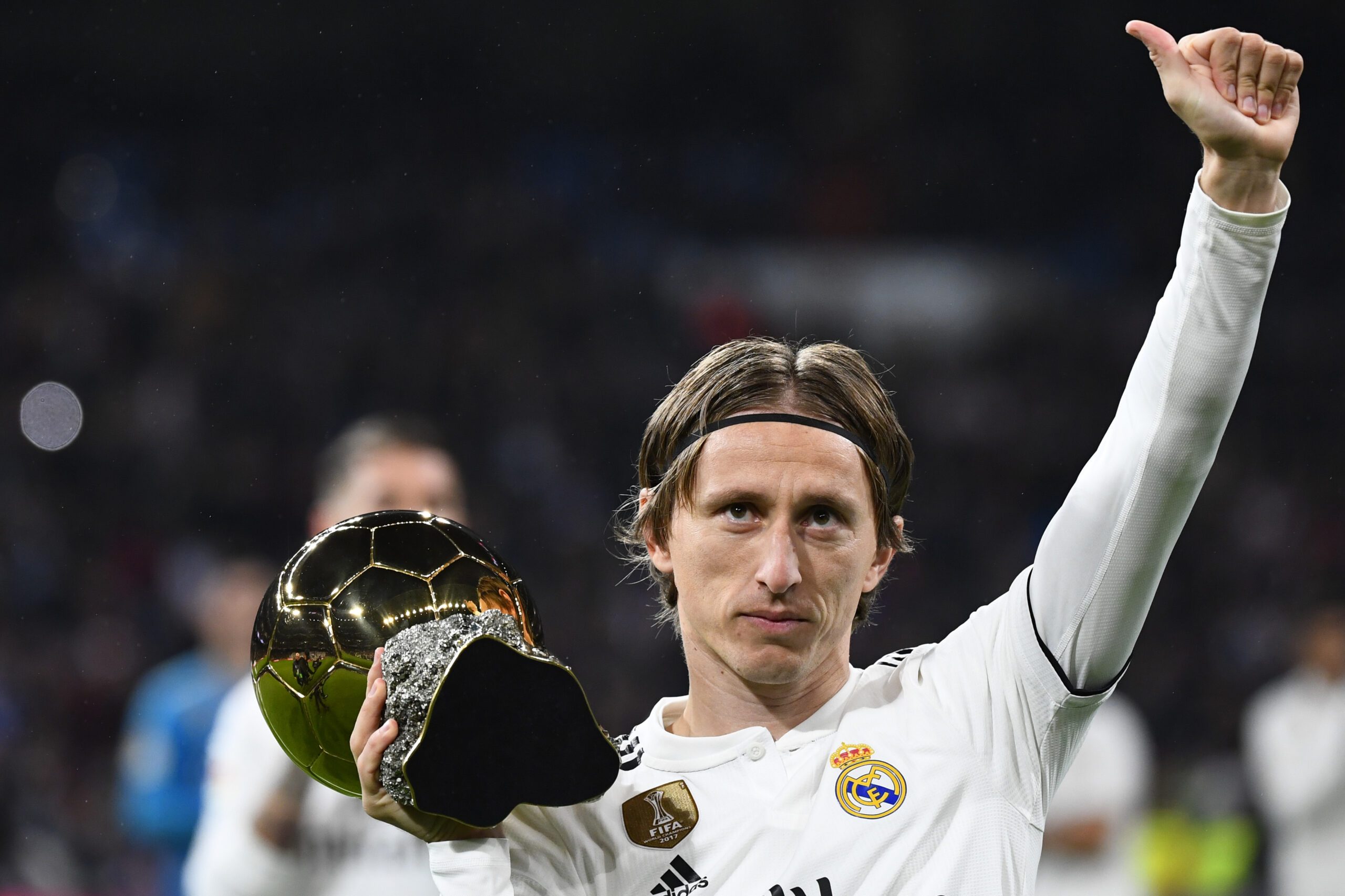 Modric y el Balón de Oro. Foto: Getty Images.