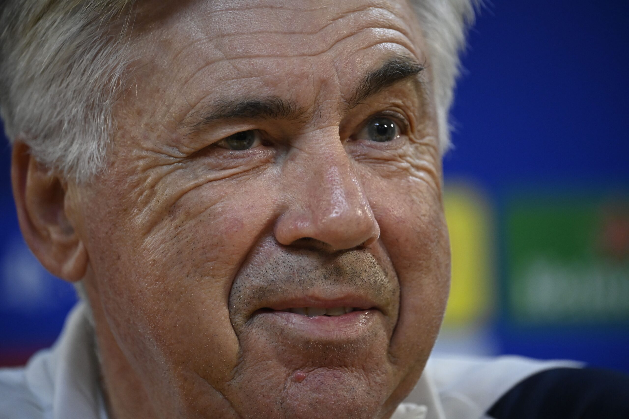 Ancelotti guarda figuras del Madrid para El Clásico. Foto: Getty Images.