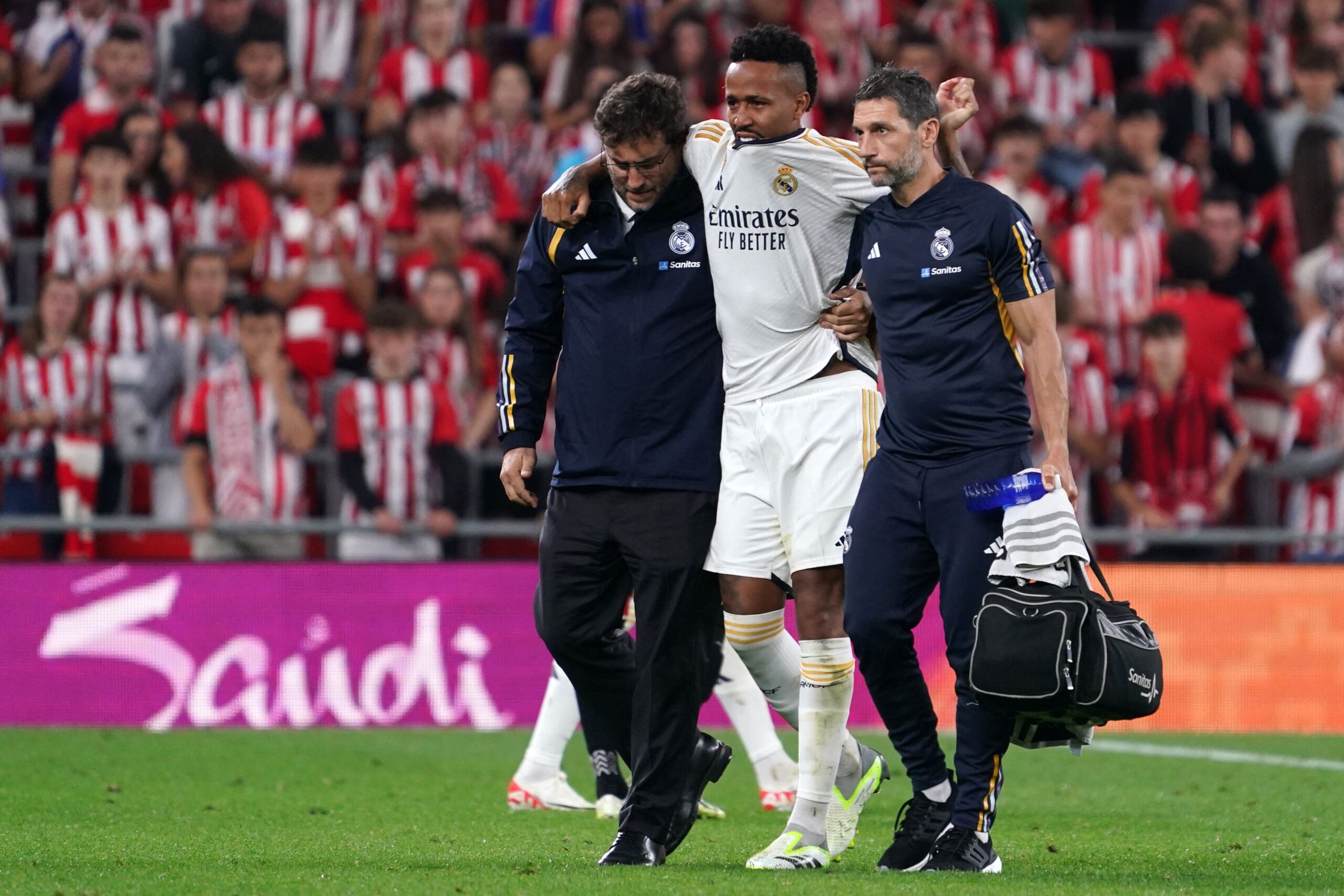 Militao ya ha comenzado su recuperación en Real Madrid. Foto: Getty Images.