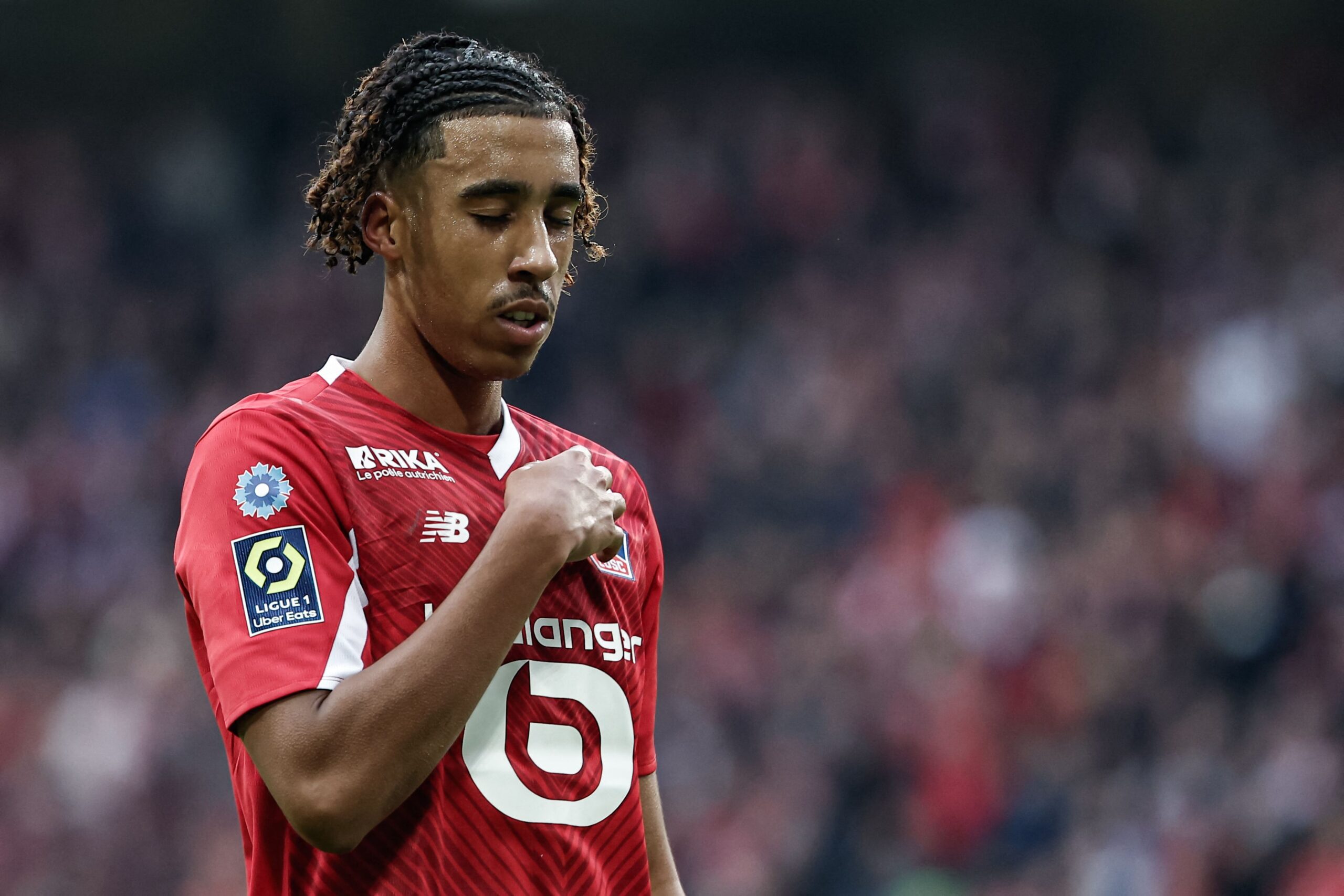 Leny Yoro se acerca a Madrid. Foto: Getty Images.