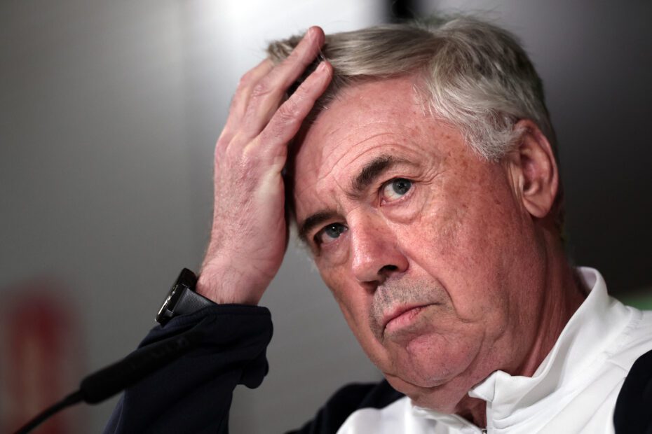 Ancelotti habla de la tarjeta azul. Foto: Getty Images.