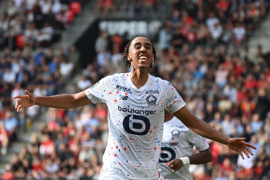 Yoro no está interesado en el Manchester United. Foto: Getty Images.