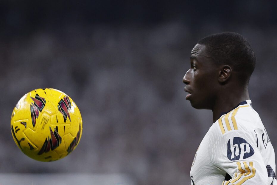¿Ferland Mendy se va por Davies? Foto: Getty Images.