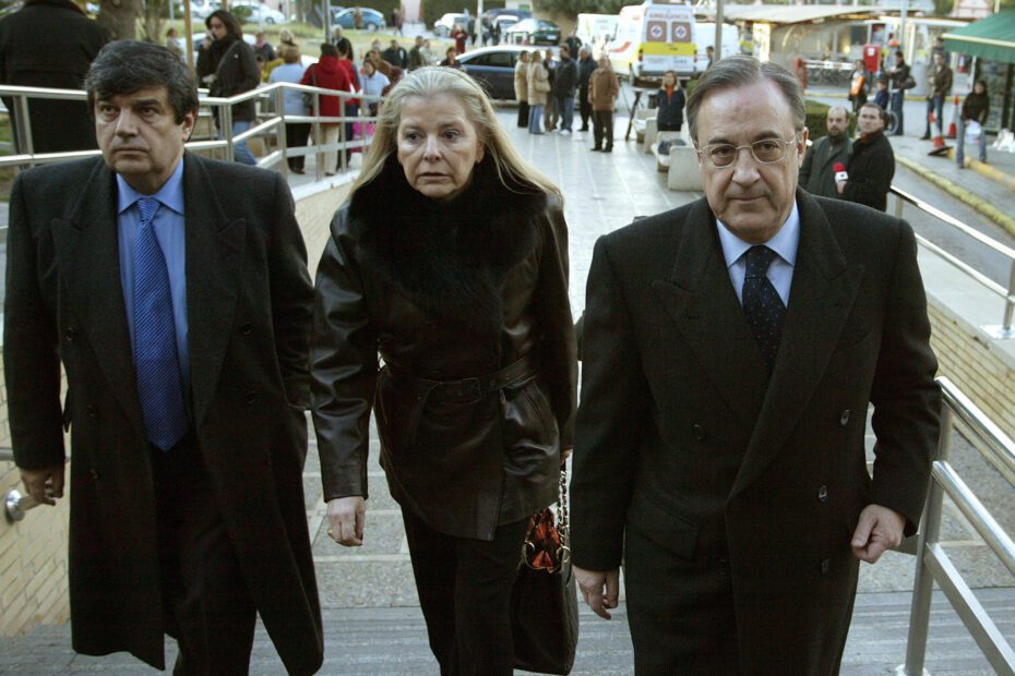 Farré, directivo del Real Madrid, junto a Florentino. Foto: Getty Images.