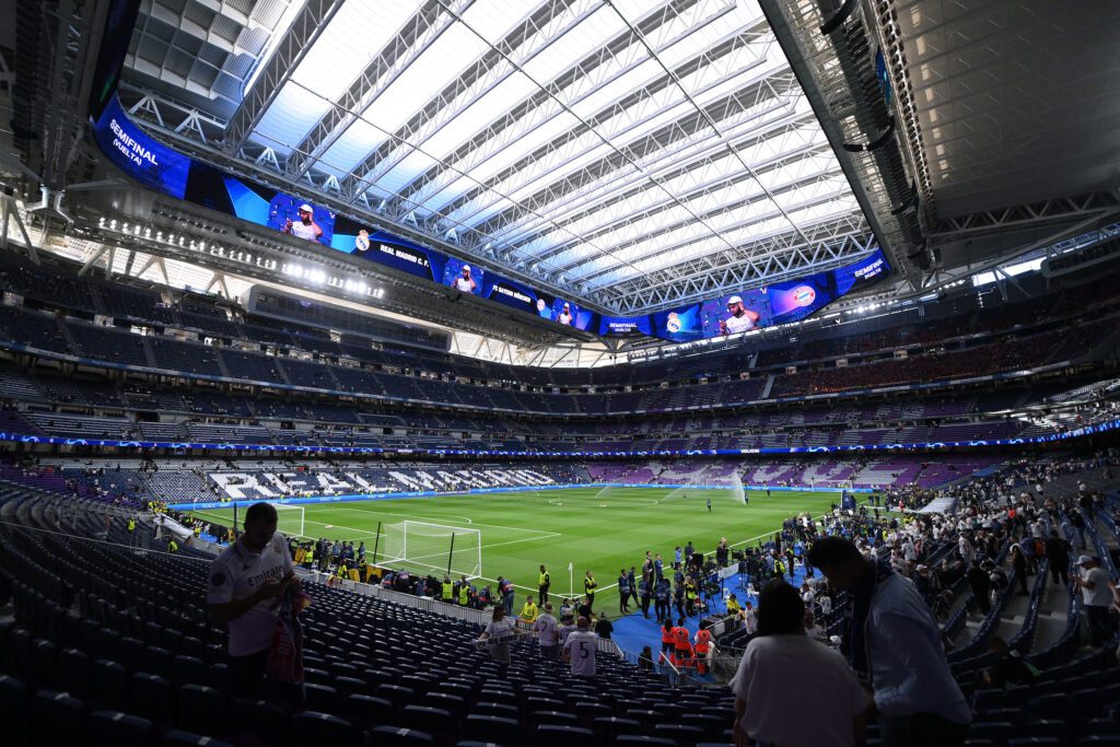 El tifo del Real Madrid ante Bayern. Foto. Getty Images.