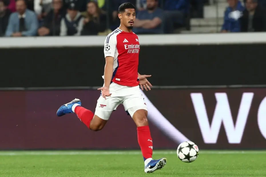 William Saliba se aleja del Real Madrid. Foto: Getty Images.