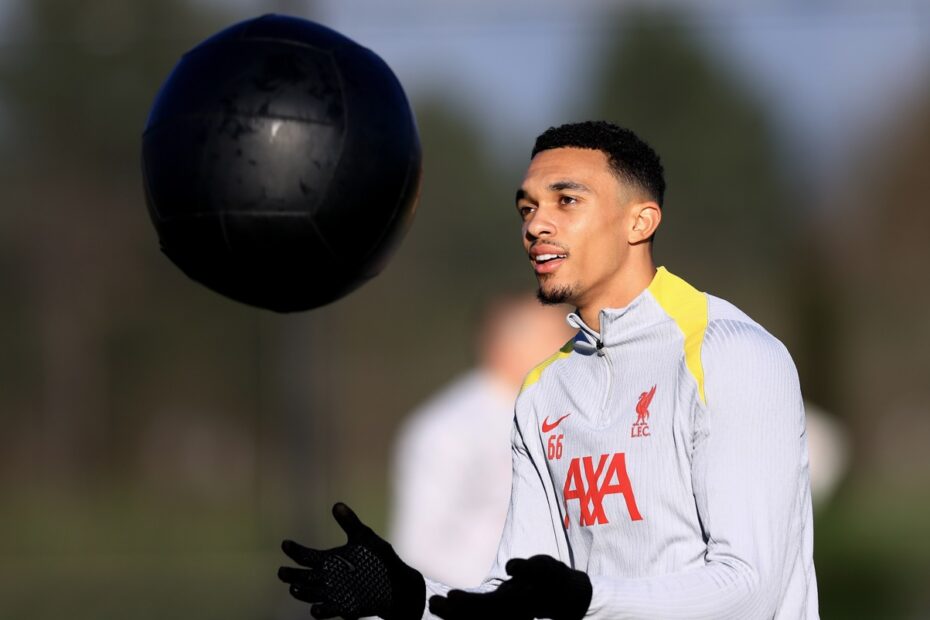 Slot habla de Alexander-Arnold. Foto: Getty Images.