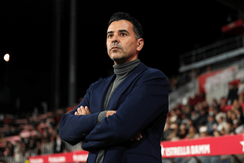Míchel calienta la previa. Foto: Getty Images.