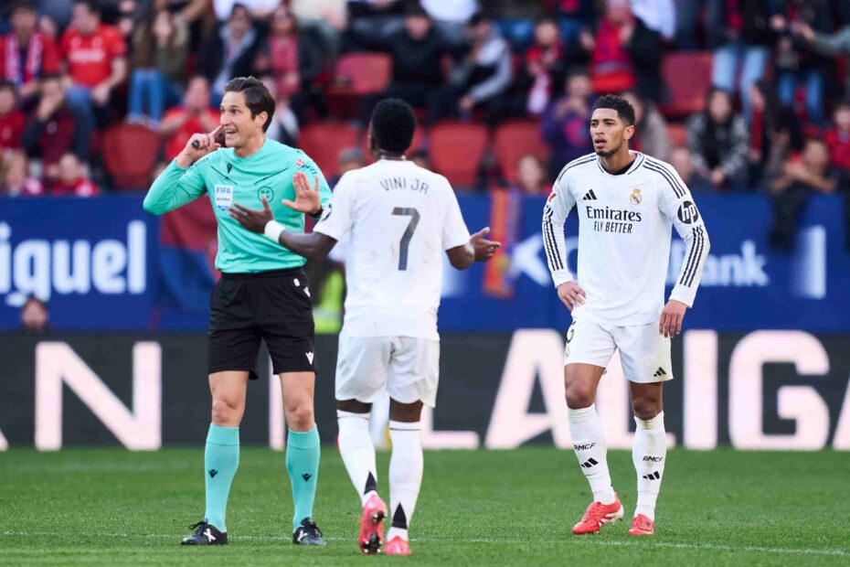 Árbitro del Real Madrid-Osasuna. Foto: Getty Images.