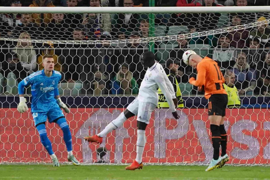 Lunin y Mendy. Foto: Getty Images.